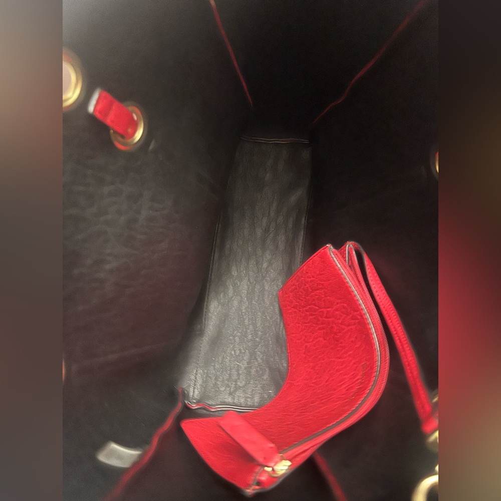 Calvin Klein tote - Picture 5 of 6